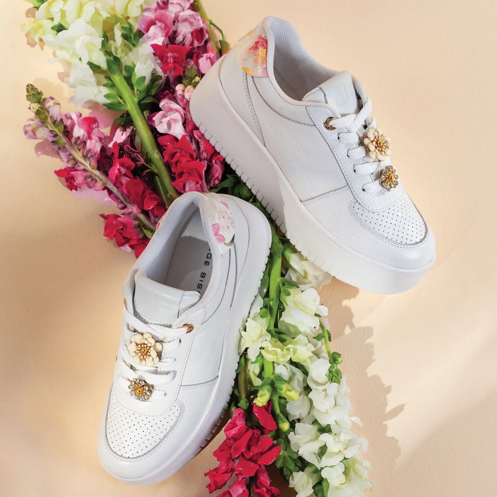 Tênis Florescer Branco Couro